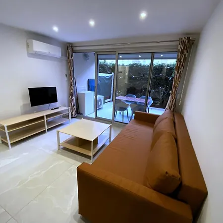 T2 Climatise Terrasse Port Santa Lucia 2 Min Apartment Saint-Raphael (Var)