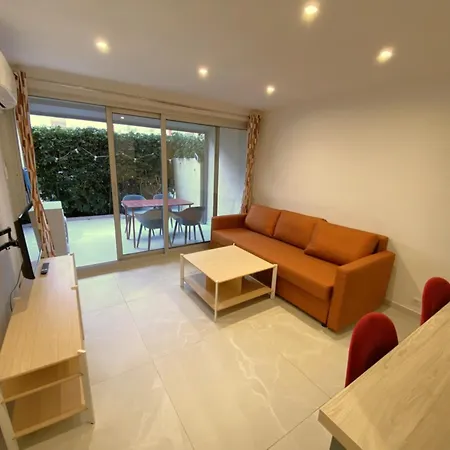 T2 Climatise Terrasse Port Santa Lucia 2 Min Apartment Saint-Raphael (Var)