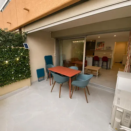 T2 Climatise Avec Terrasse, Port Santa Lucia A 2 Min Saint-Raphael (Var)