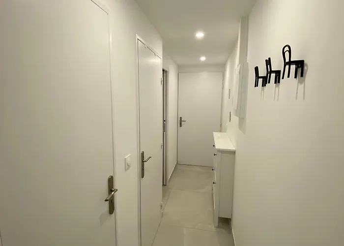 T2 Climatise Terrasse Port Santa Lucia 2 Min * Saint-Raphael (Var)