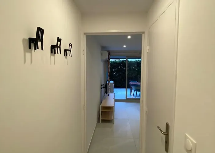 T2 Climatise Terrasse Port Santa Lucia 2 Min * Saint-Raphael (Var)