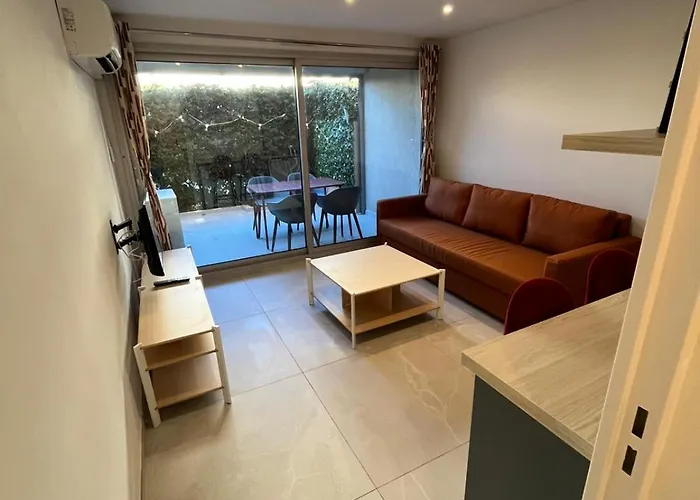 T2 Climatise Terrasse Port Santa Lucia 2 Min Apartment Saint-Raphael (Var)