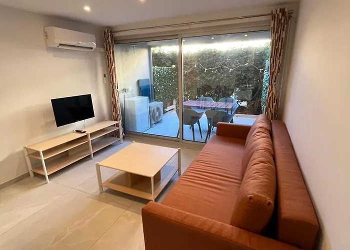 T2 Climatise Terrasse Port Santa Lucia 2 Min *