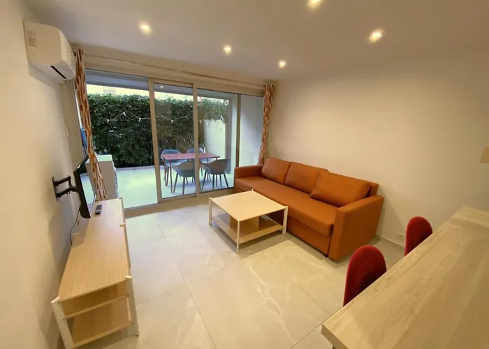 T2 Climatise Terrasse Port Santa Lucia 2 Min Apartment Saint-Raphael (Var)